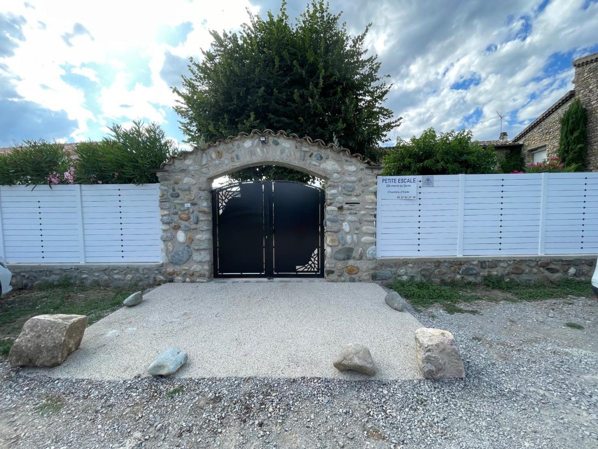 Apartamento Petite'Escale Charmes-sur-Rhone Exterior foto